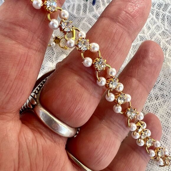 Vintage 90’s Pearl & Rhinestone Bracelet - Picture 3 of 9